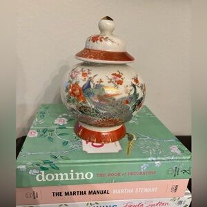 Oriental Japan Peacock Cherry Blossom 7" Tall Ginger Jar